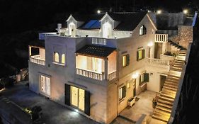 Villa Mar 1 - Luxury Apartments